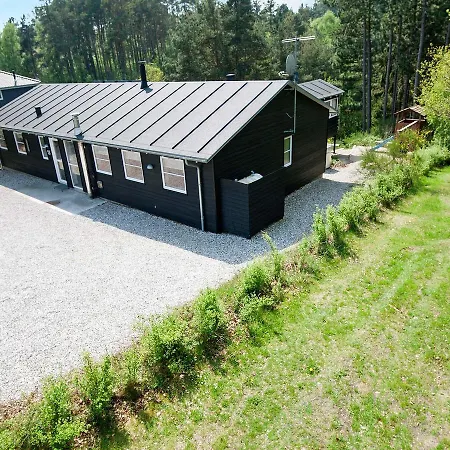 Eight-Bedroom Holiday Home In Ebeltoft