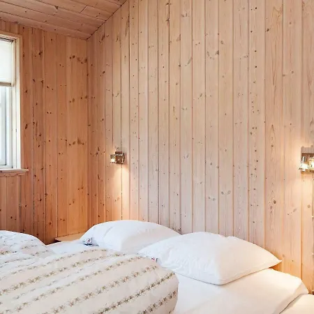 Casa de Férias Eight-Bedroom Holiday Home In Ebeltoft Ebeltoft