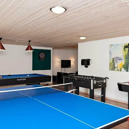 Eight-Bedroom Holiday Home In Ebeltoft Ebeltoft